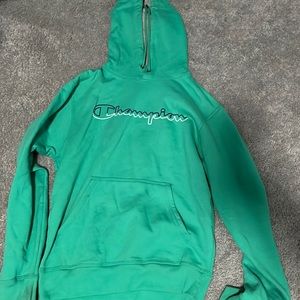 Discontinued color Champion hoodie, really soft on the inside, no damage, cute